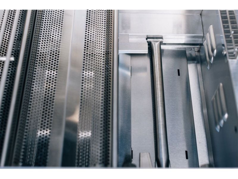 TrueFlame E-Series 32-Inch 4-Burner Freestanding Gas Grill